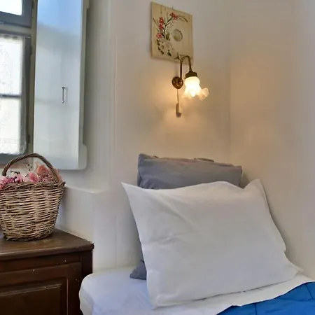 Apartment Captain's House For 4 - Historical Hydra 1800