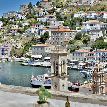Captain's House For 4 - Historical Hydra 1800 Apartment *